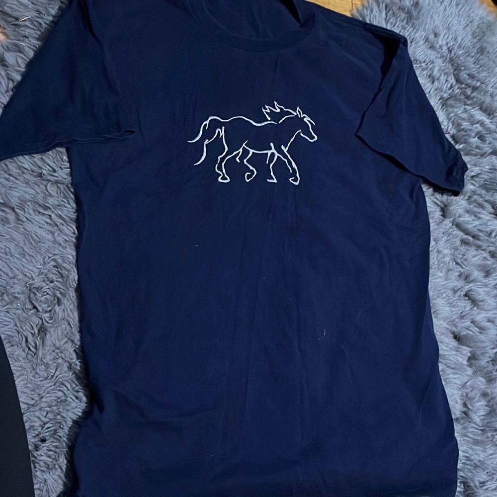 Cotton navy blue tshirt with embroidered horse